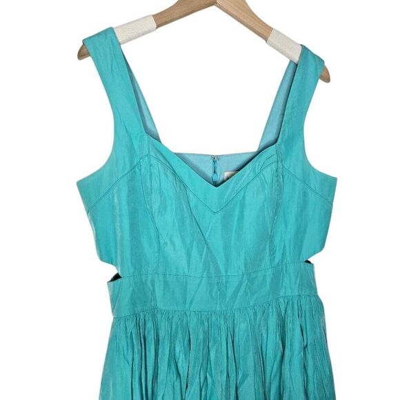 Keepsake the Label Fit and Flare Side Cutout Dress Size Medium - Picture 4 of 9